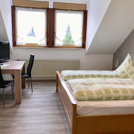 Zajazd Zur Hardtmuehle 3*